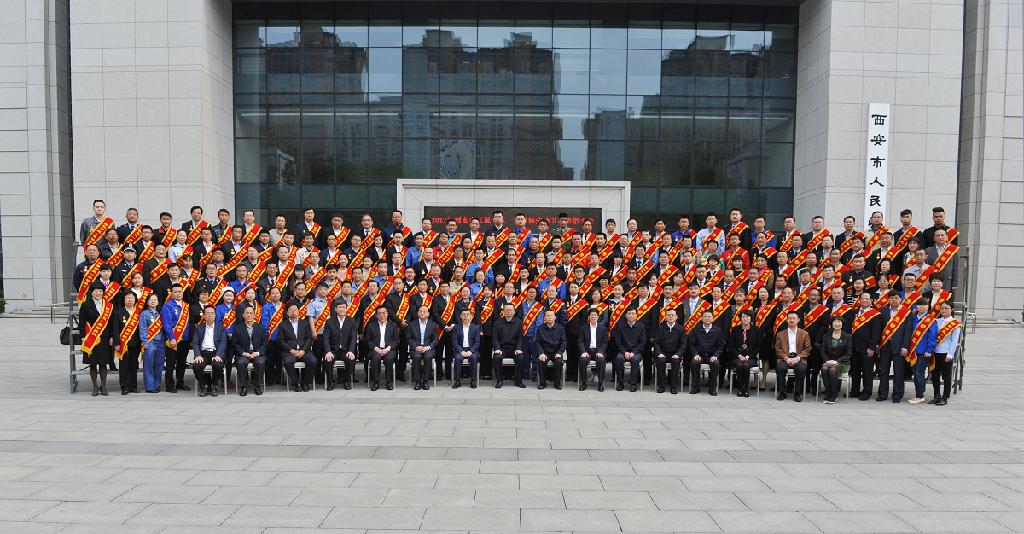 弘扬劳模心灵 奋力追赶超过 助推新产业发展——佰利乐杨东涛等省级劳模、市先进集体获赞美