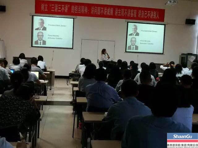 佰利乐进行捷克语培训班